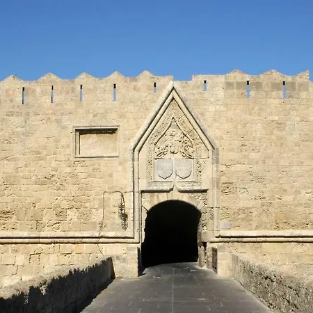 Ioli's - Medieval Town بيت للعطل *