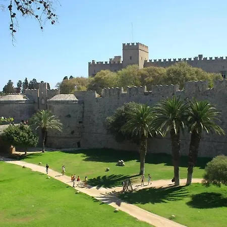 Ioli's - Medieval Town بيت للعطل *